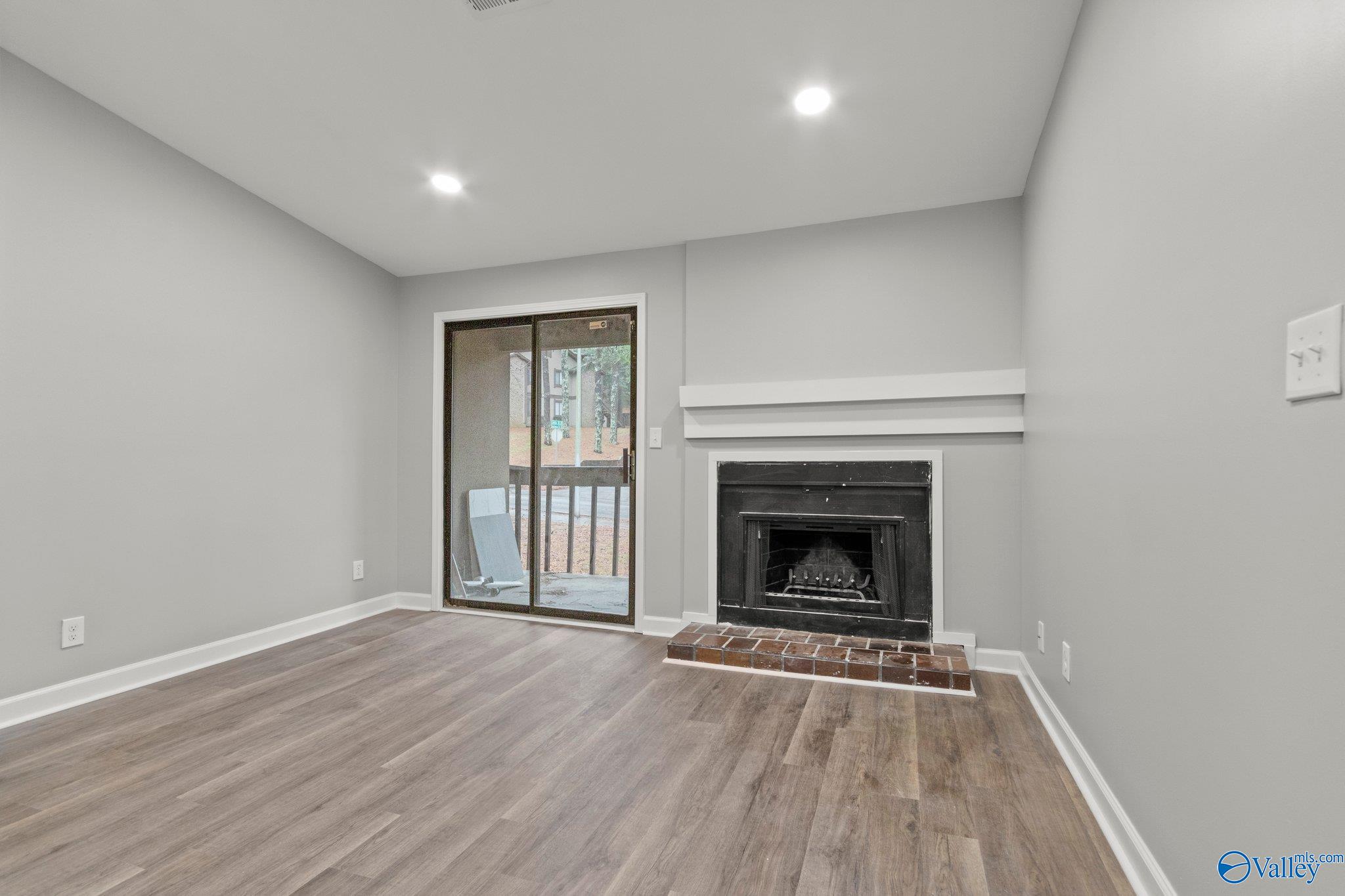 600 Julia Street NW # D Unit: A-D