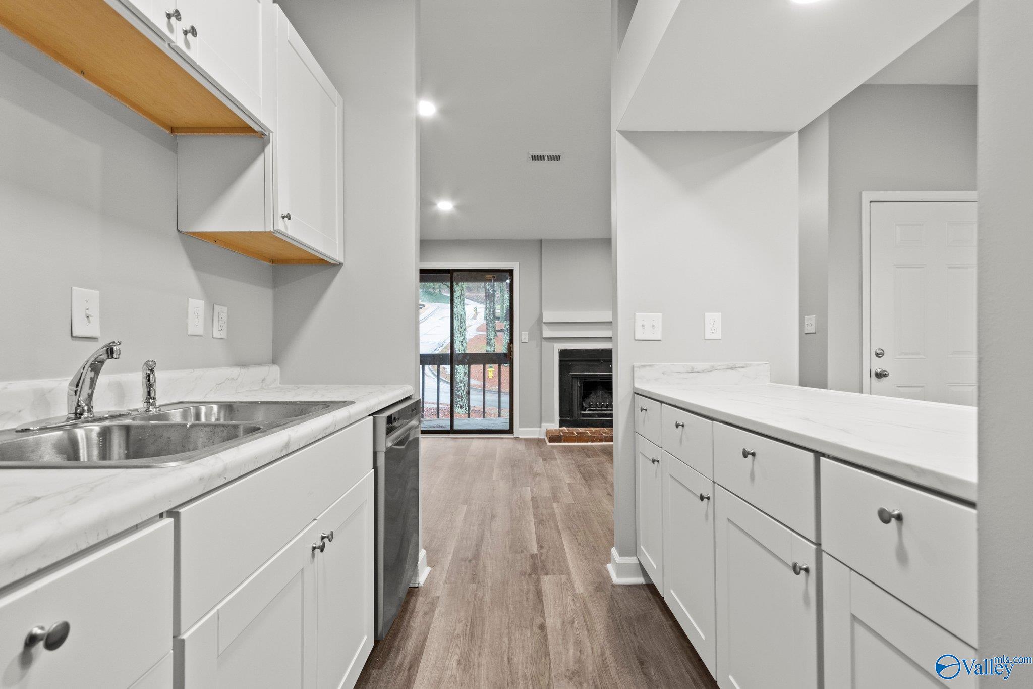 600 Julia Street NW # D Unit: A-D