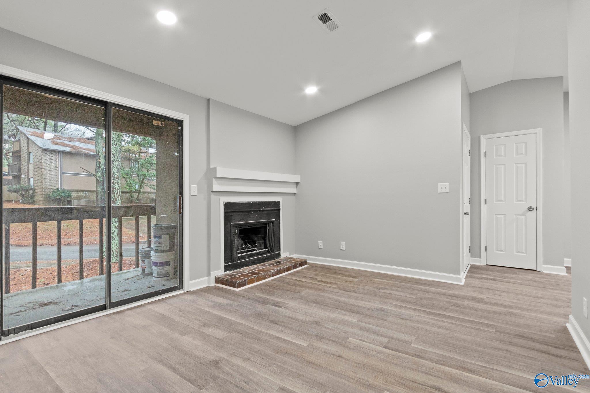 600 Julia Street NW # D Unit: A-D