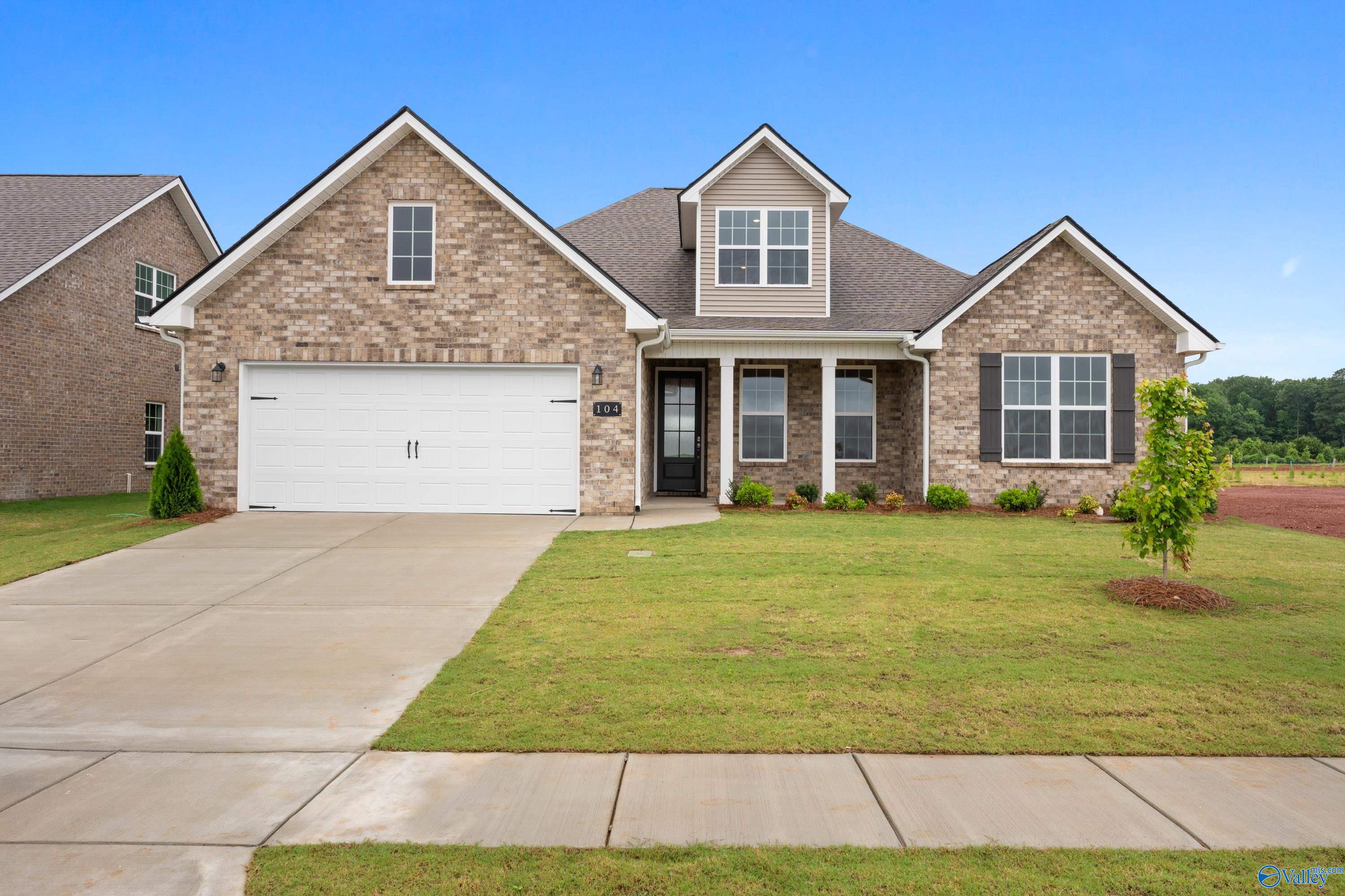 104 Goodwood Lane