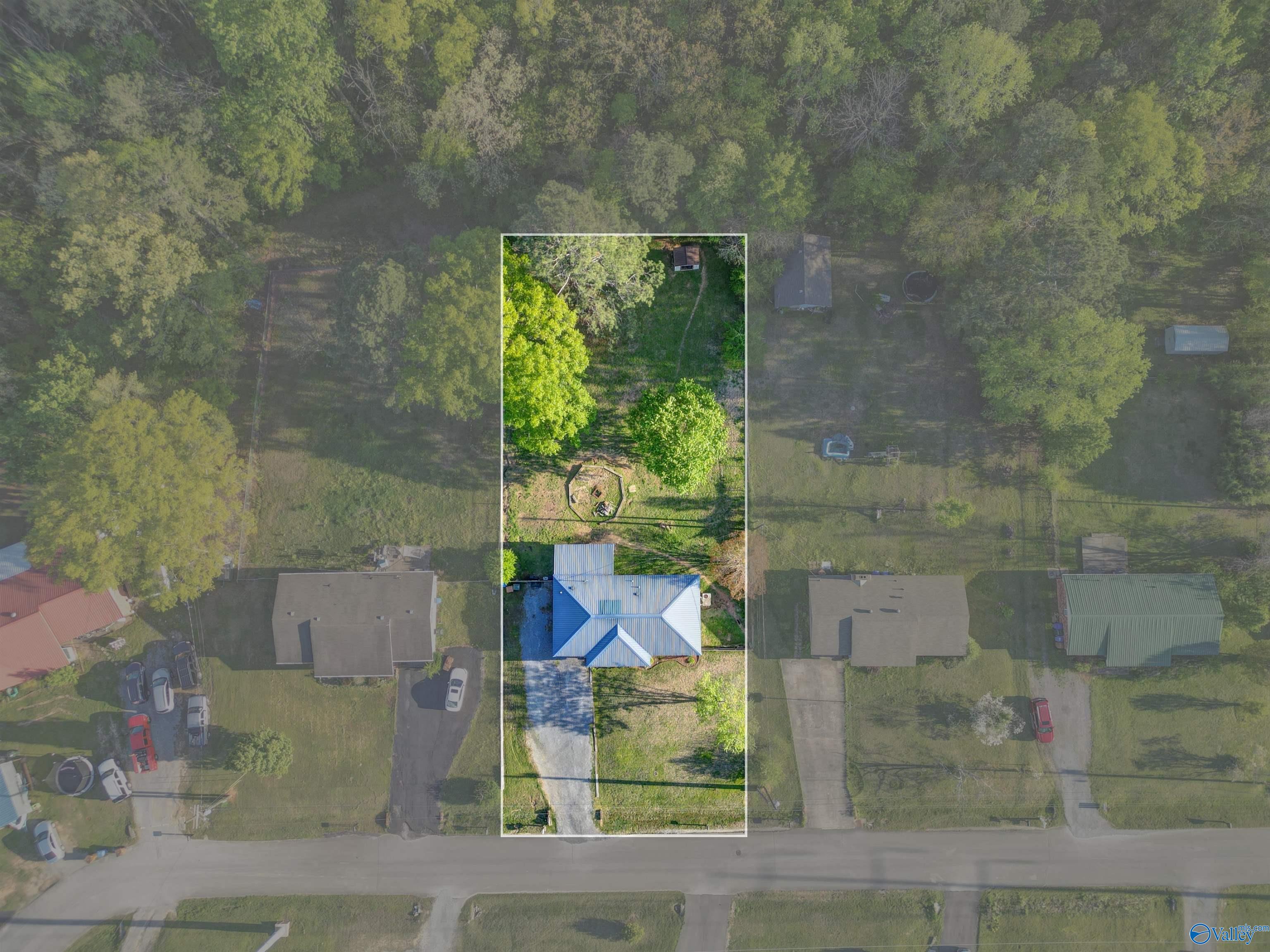 1604 Woodview Drive SW