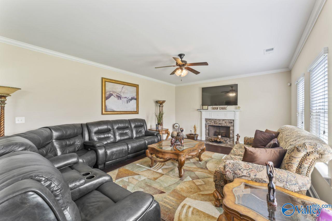 1076 Seminole Place