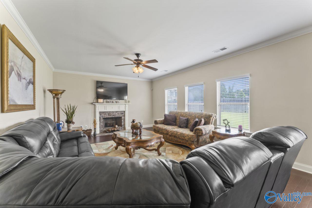 1076 Seminole Place