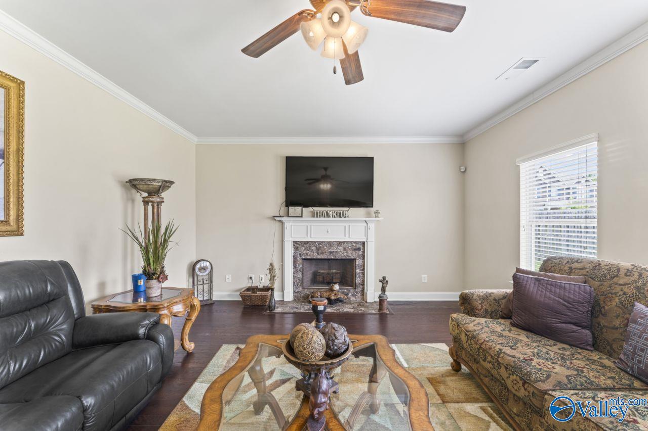 1076 Seminole Place