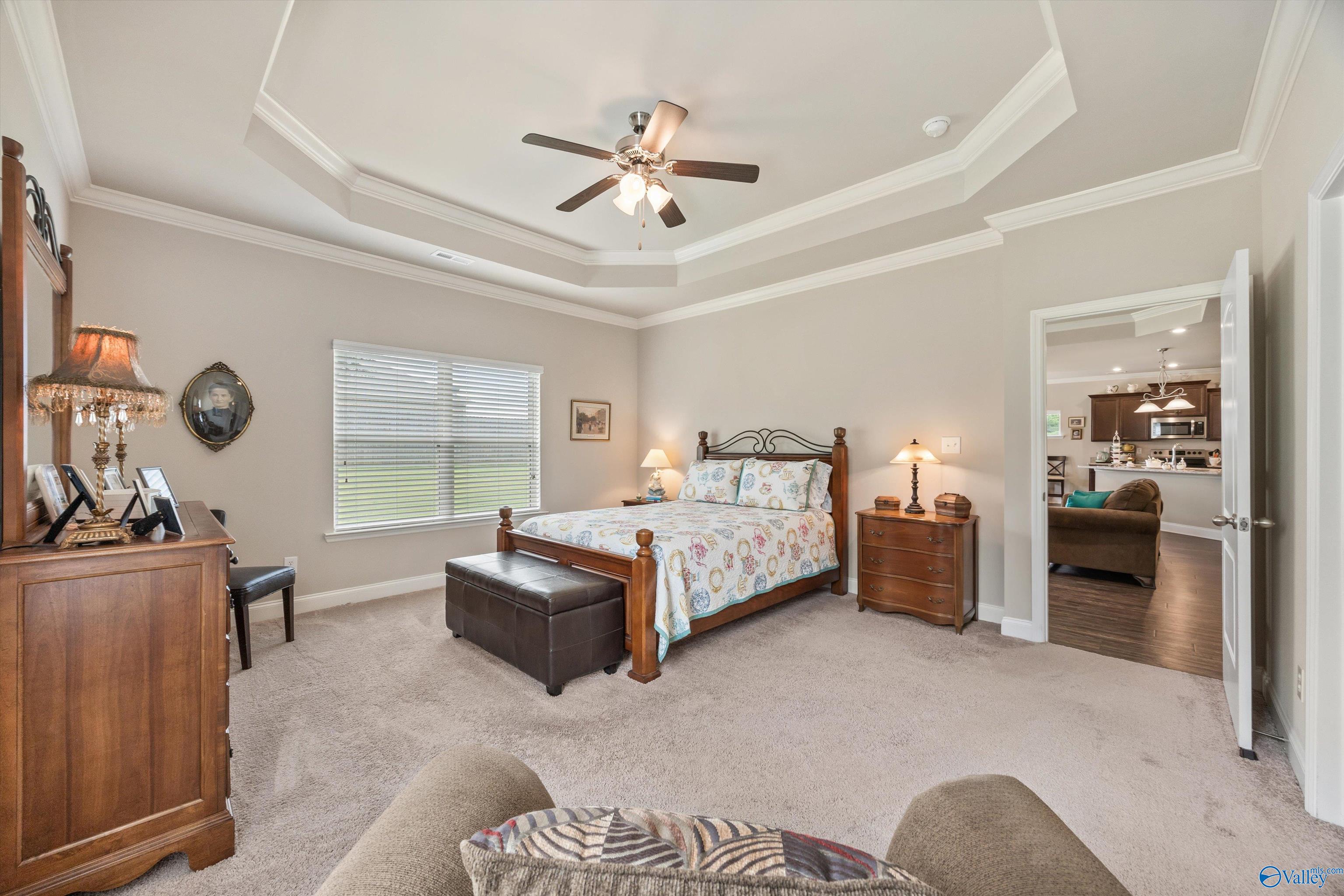 208 Dinner Tree Square