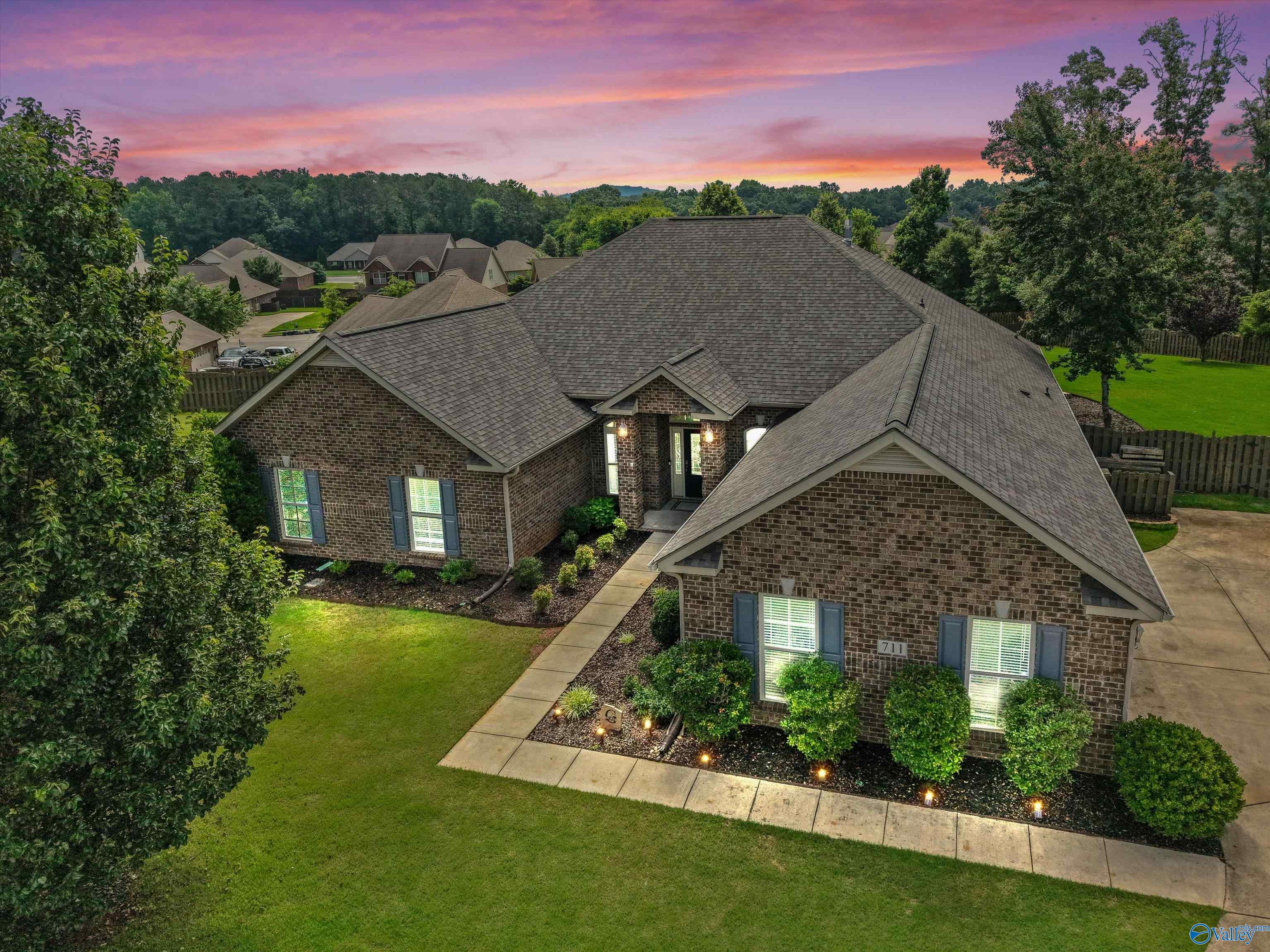 711 Tide Creek Drive SW