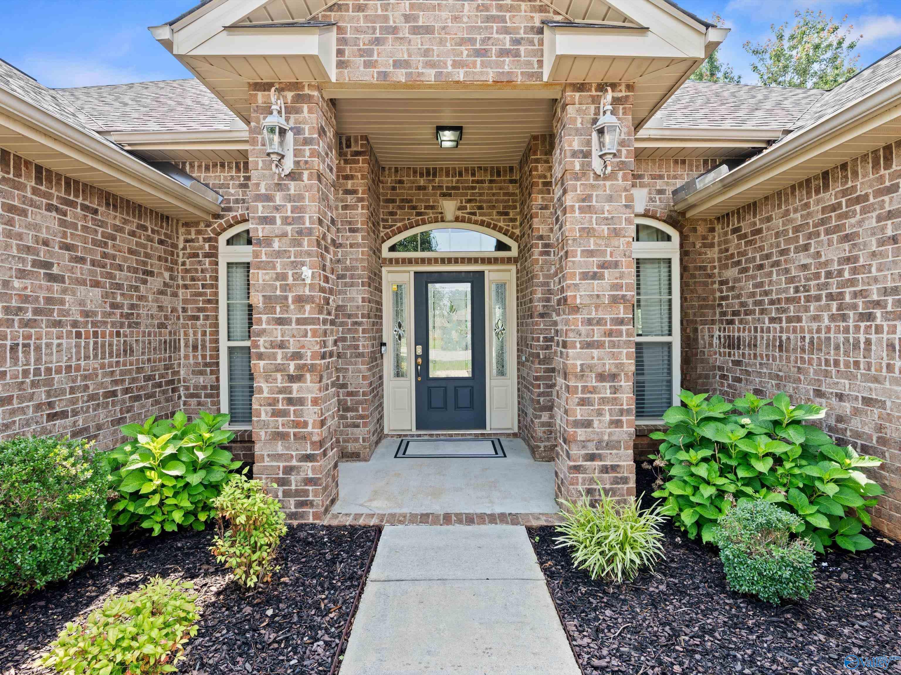 711 Tide Creek Drive SW