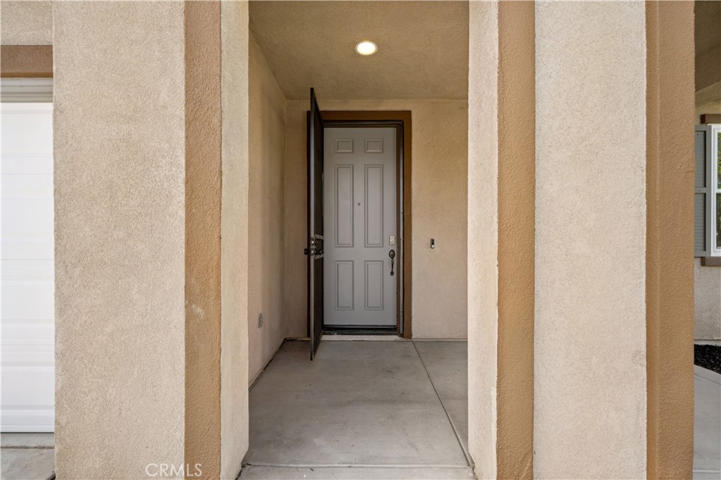 391 Cantata Avenue