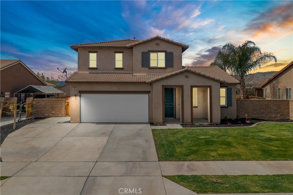 391 Cantata Avenue