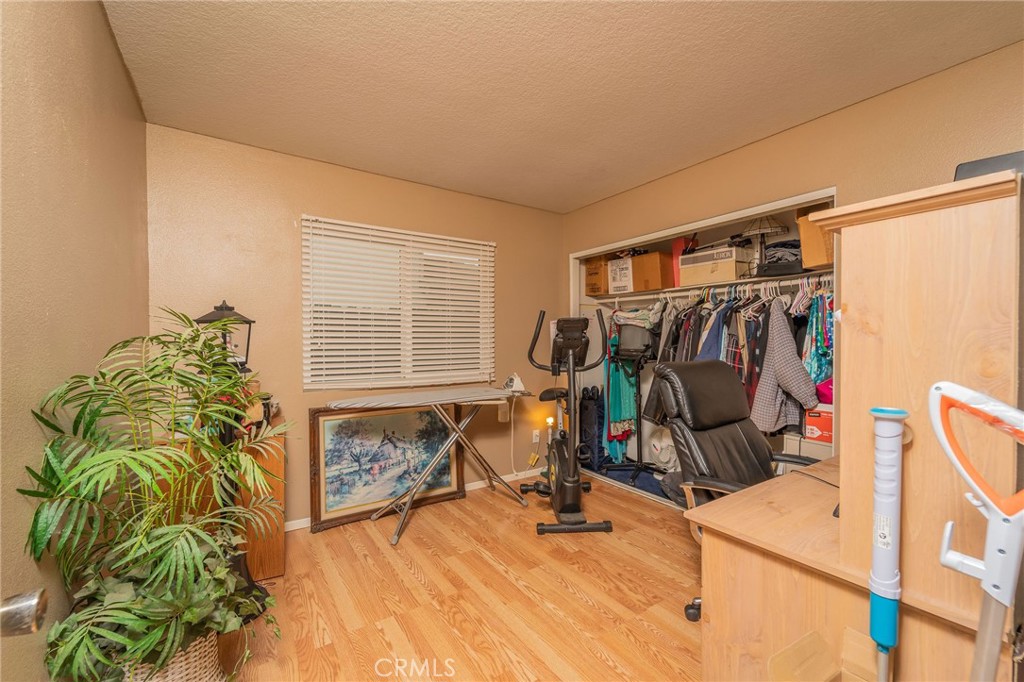 1096 Luna Way