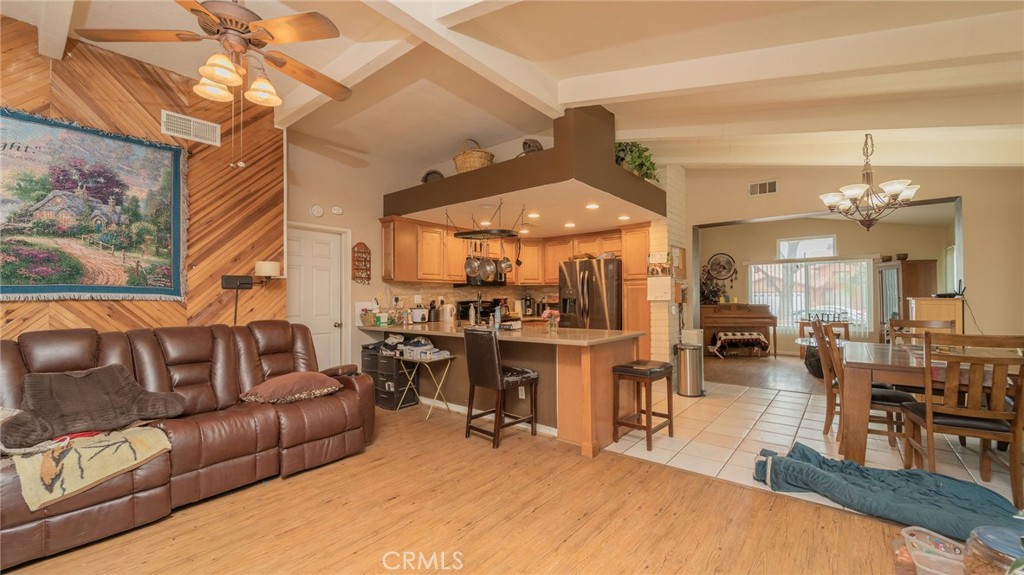 1096 Luna Way