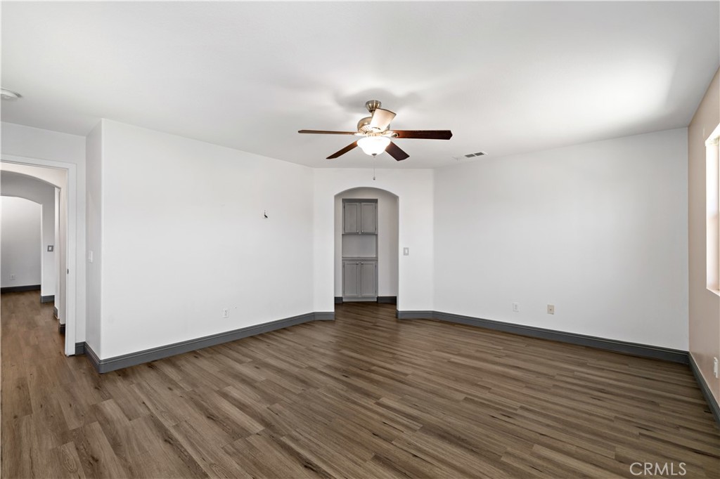 386 Cantata Avenue