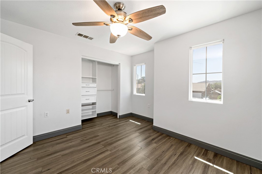 386 Cantata Avenue