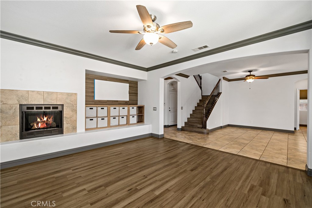386 Cantata Avenue