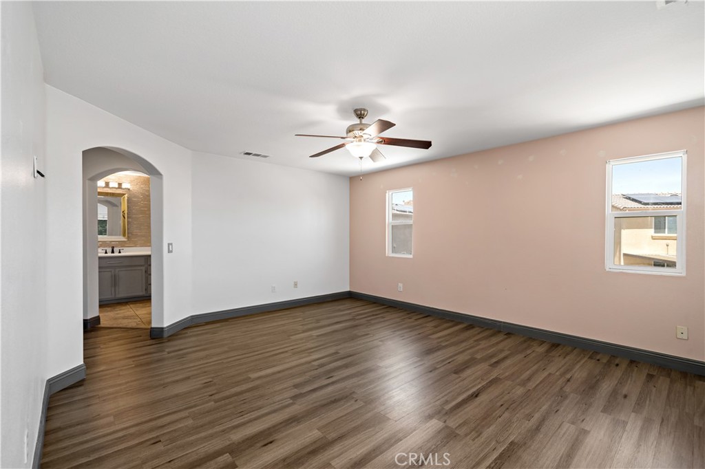 386 Cantata Avenue