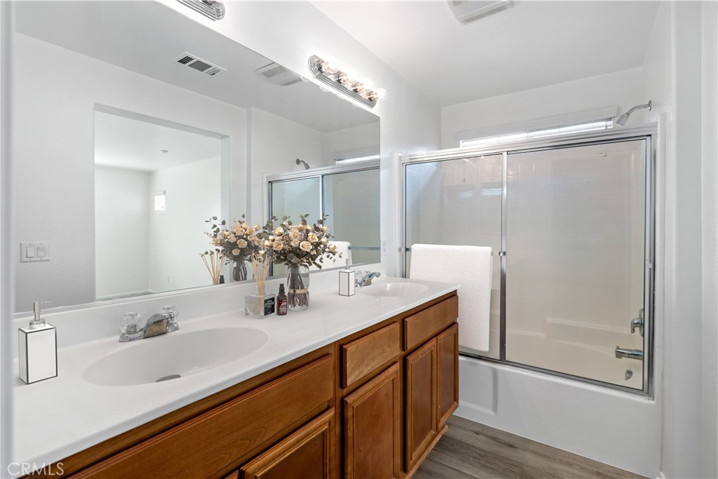25890 Iris Ave Unit: B