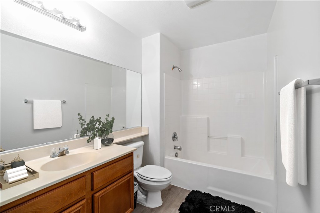 25890 Iris Ave Unit: B
