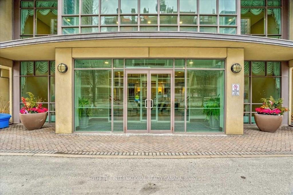 156 Enfield Place 1506