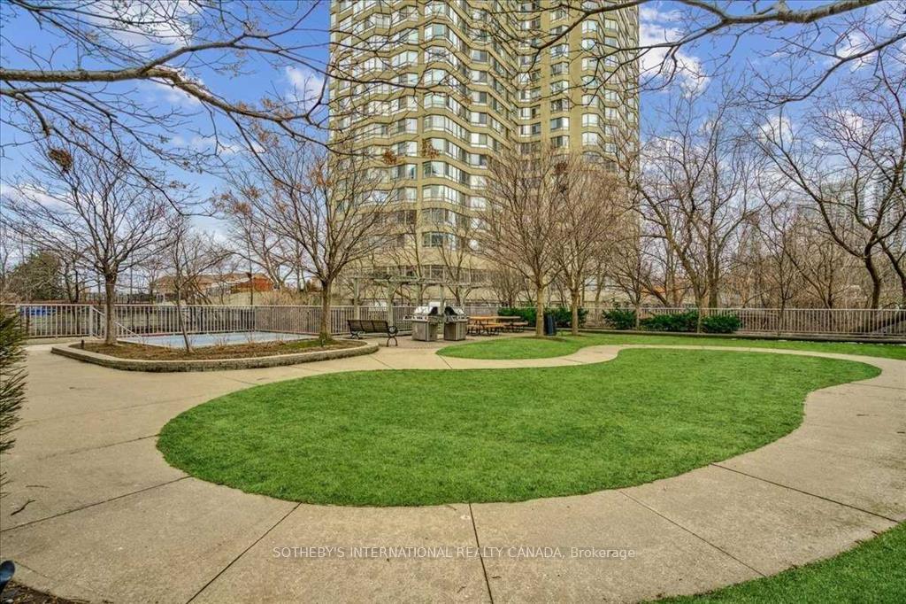 156 Enfield Place 1506