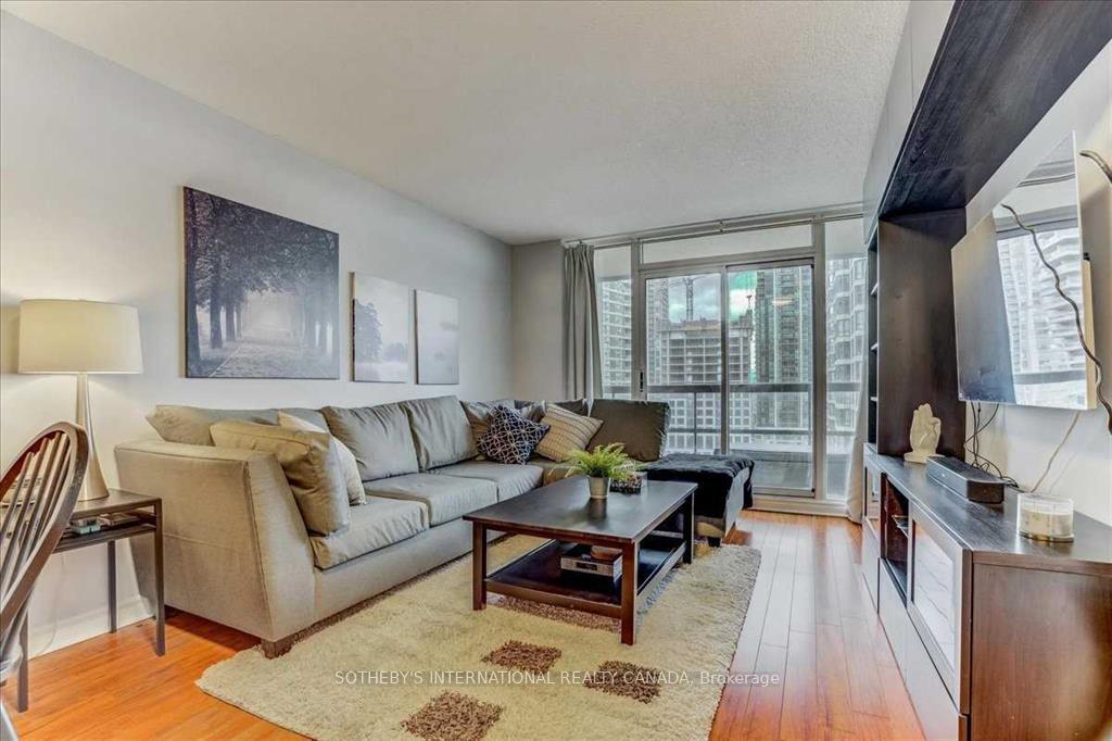 156 Enfield Place 1506