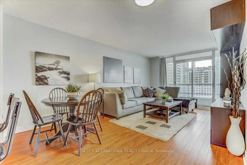 156 Enfield Place 1506