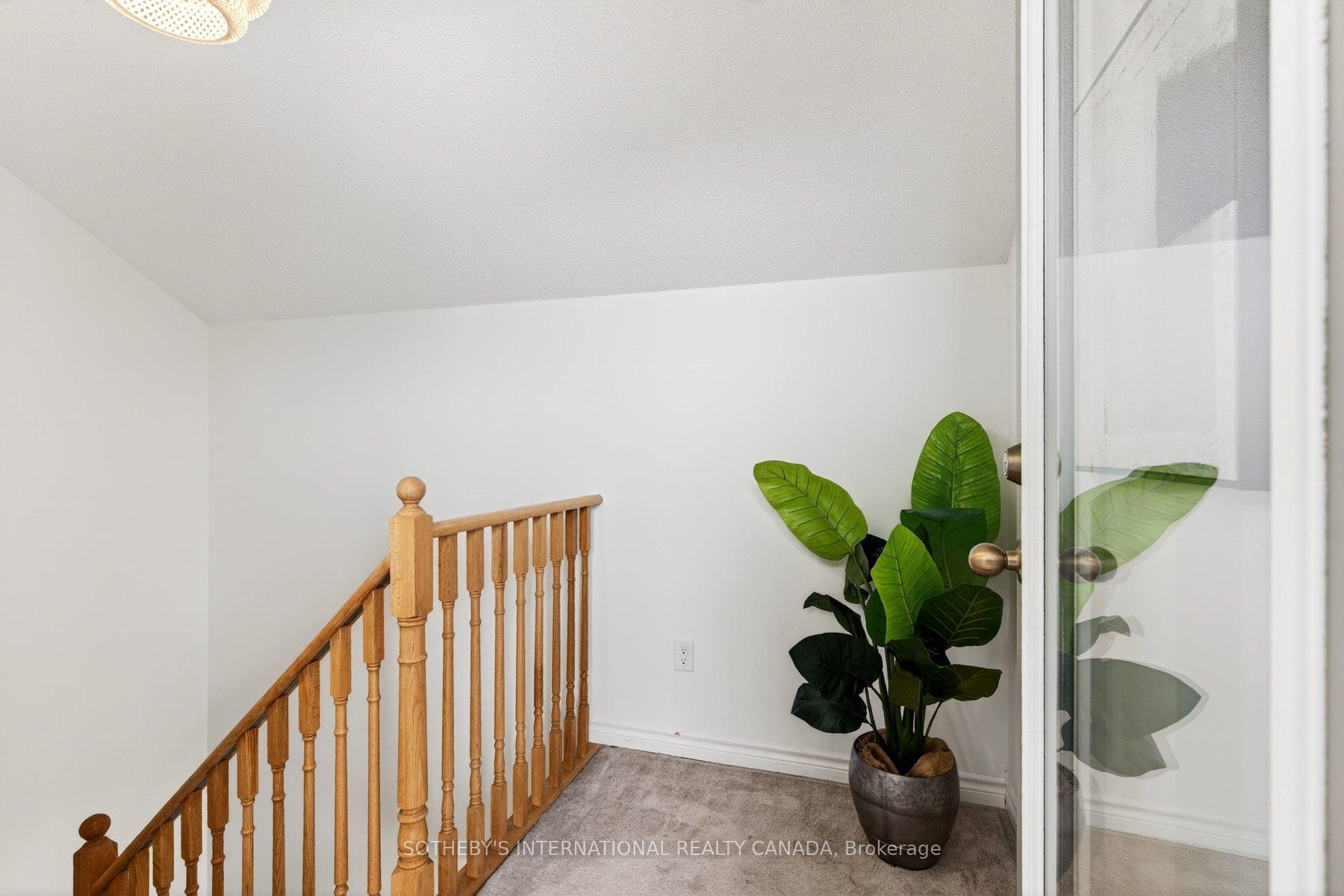 2420 Baronwood Drive 39-02