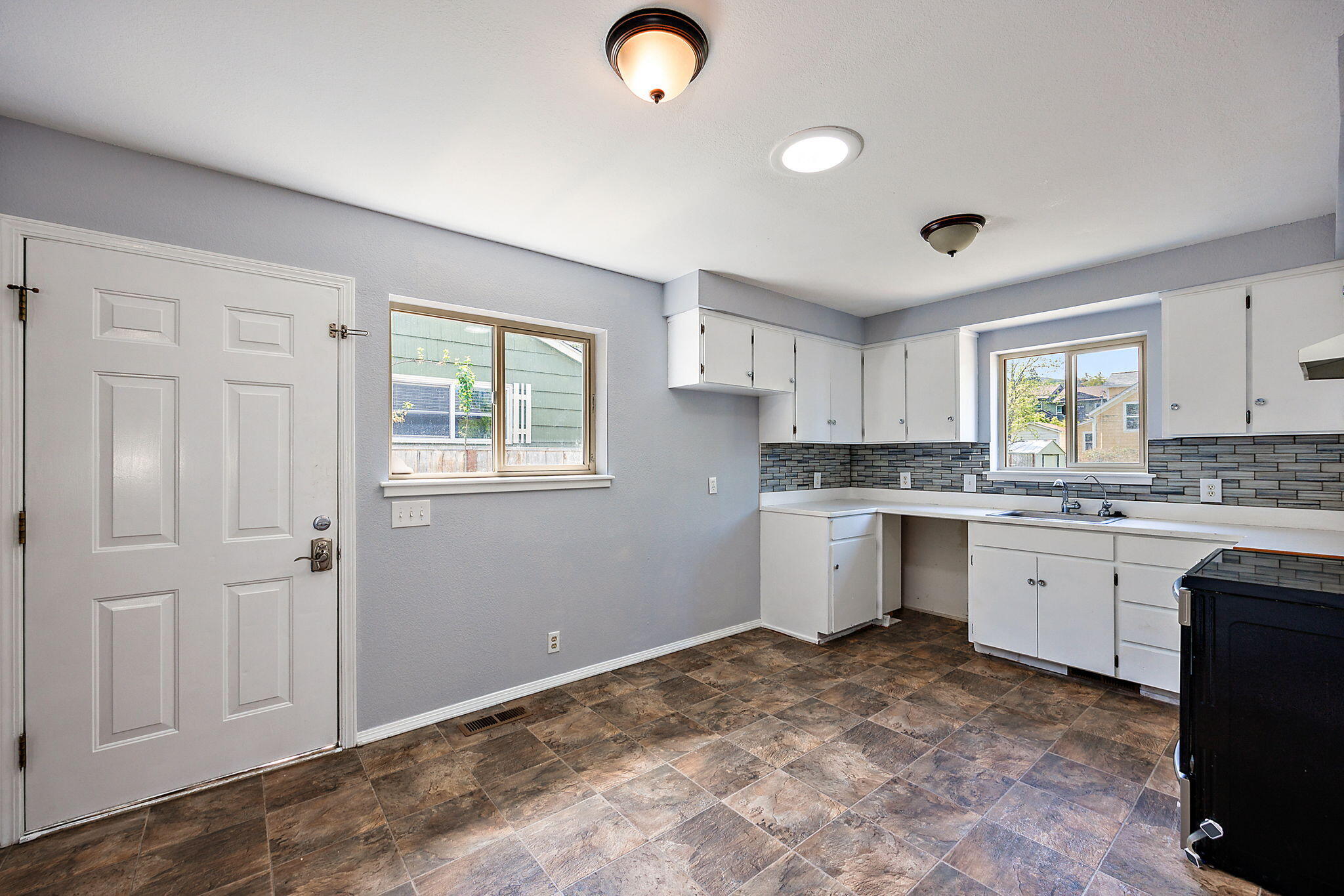 219 W Hersey Street