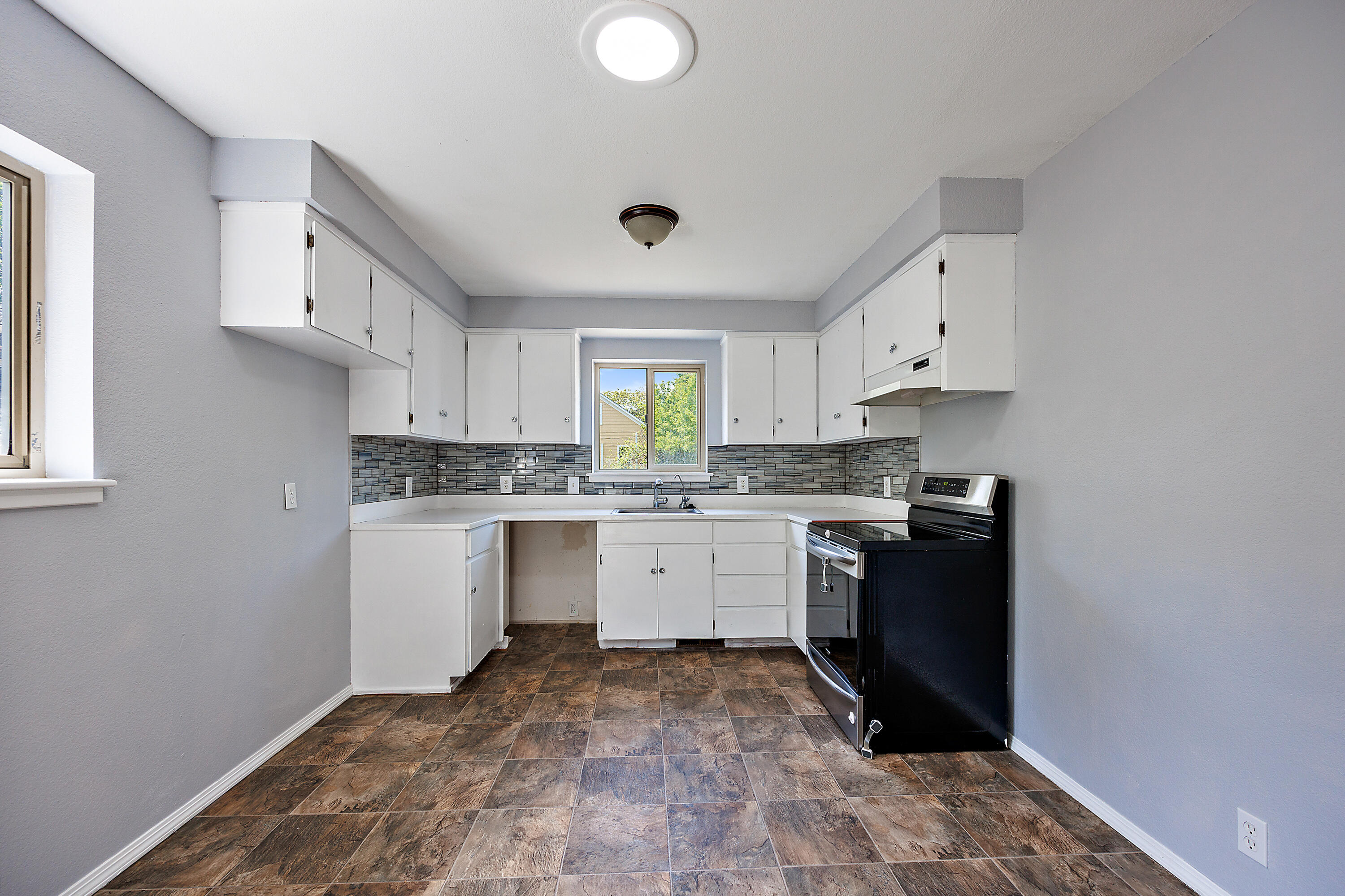 219 W Hersey Street