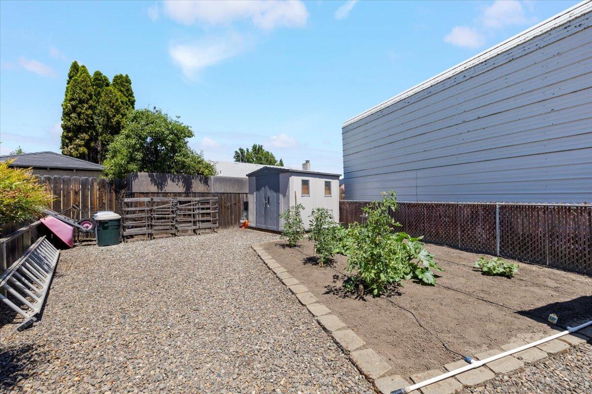 661 Prairie Court