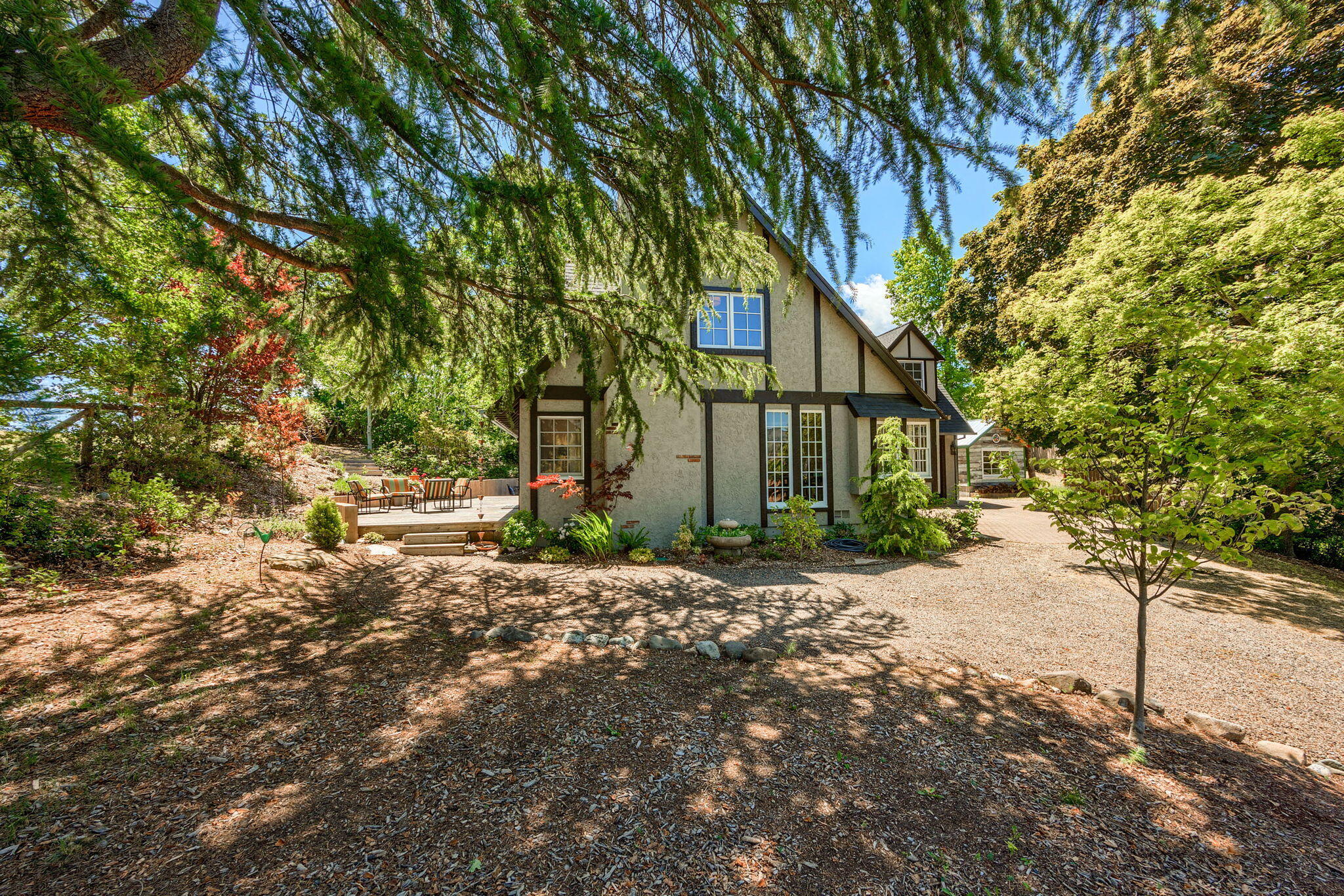 680 Oak Knoll Drive