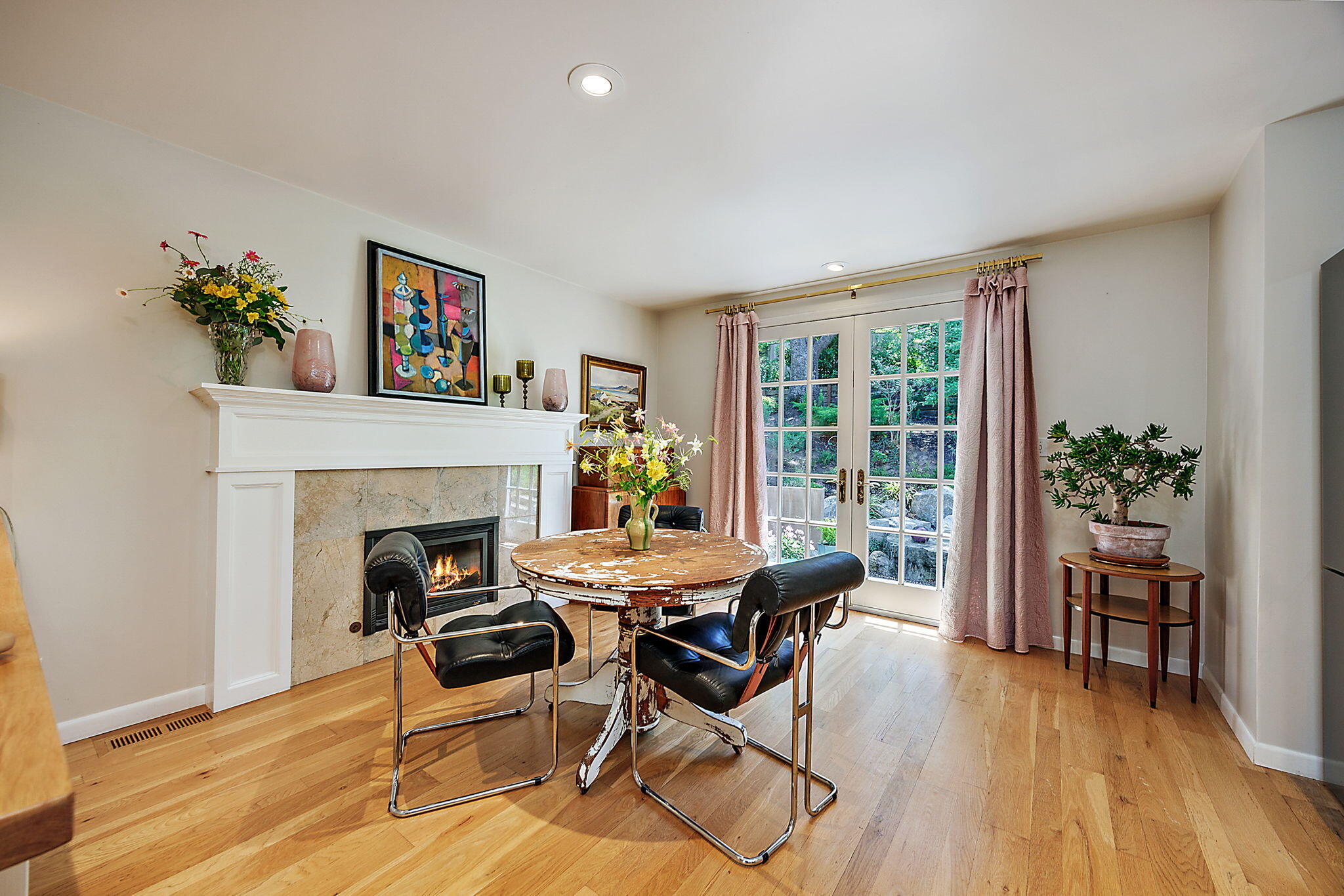 680 Oak Knoll Drive