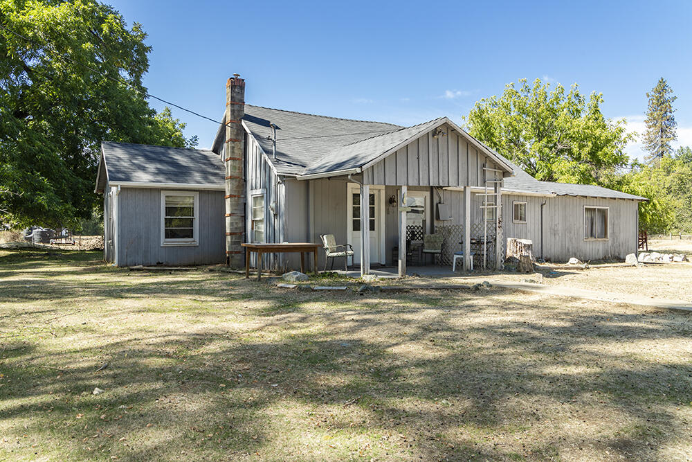 6446 Holland Loop Road