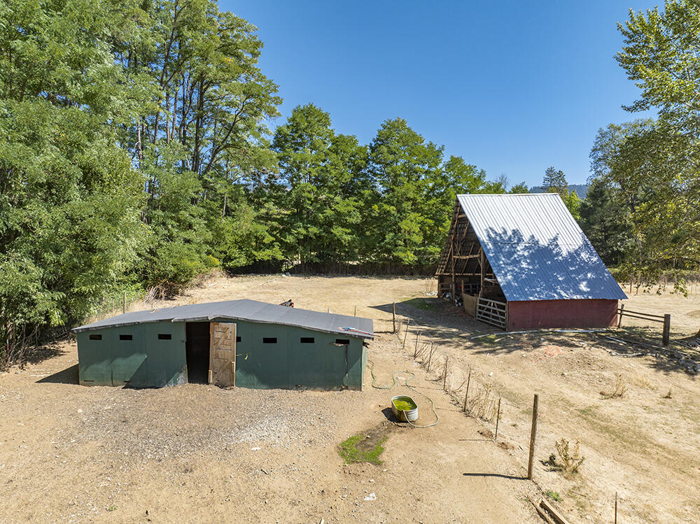 6446 Holland Loop Road