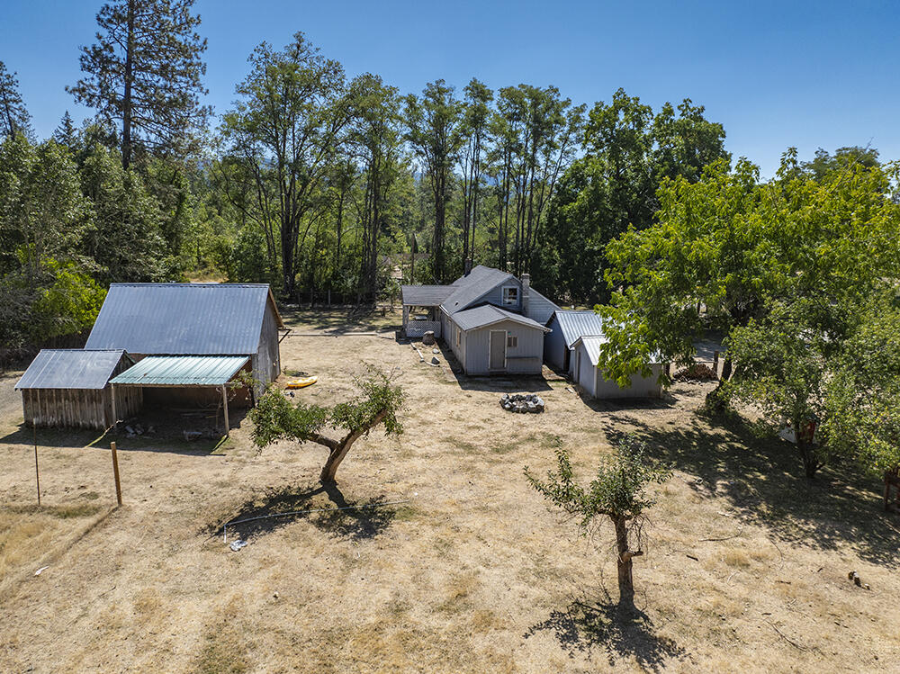 6446 Holland Loop Road
