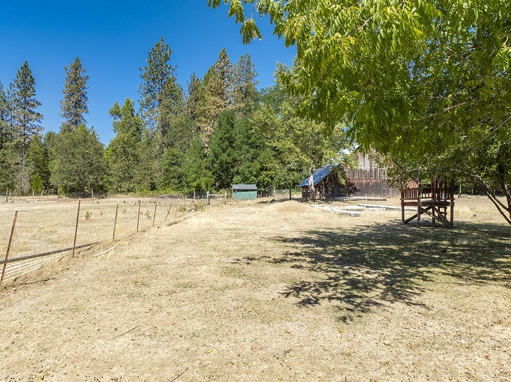6446 Holland Loop Road