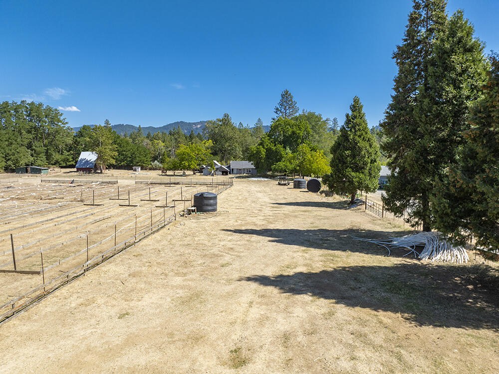 6446 Holland Loop Road