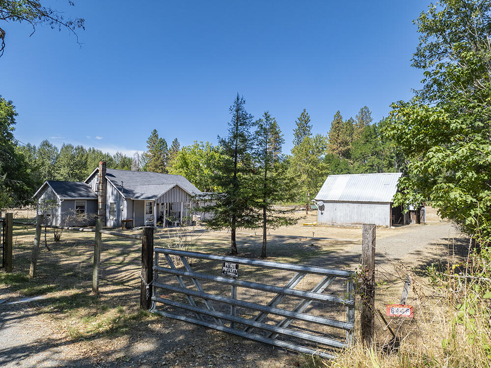 6446 Holland Loop Road