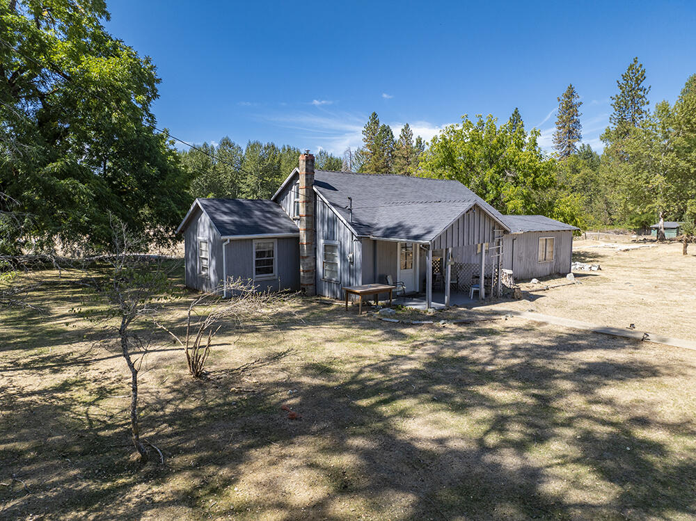 6446 Holland Loop Road