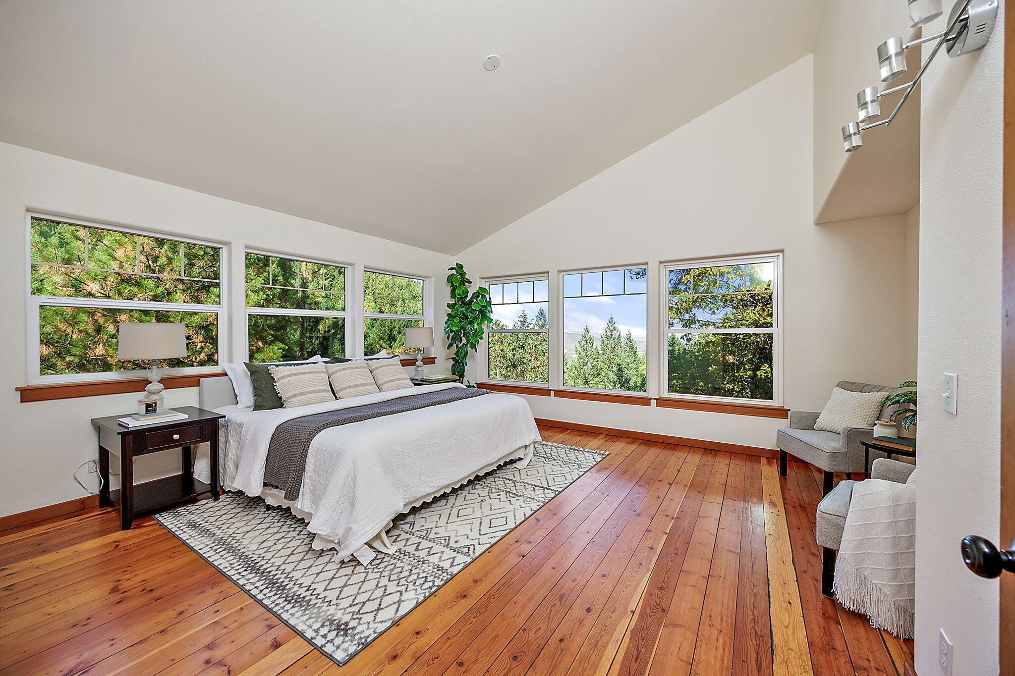 10035 Wagner Creek Road