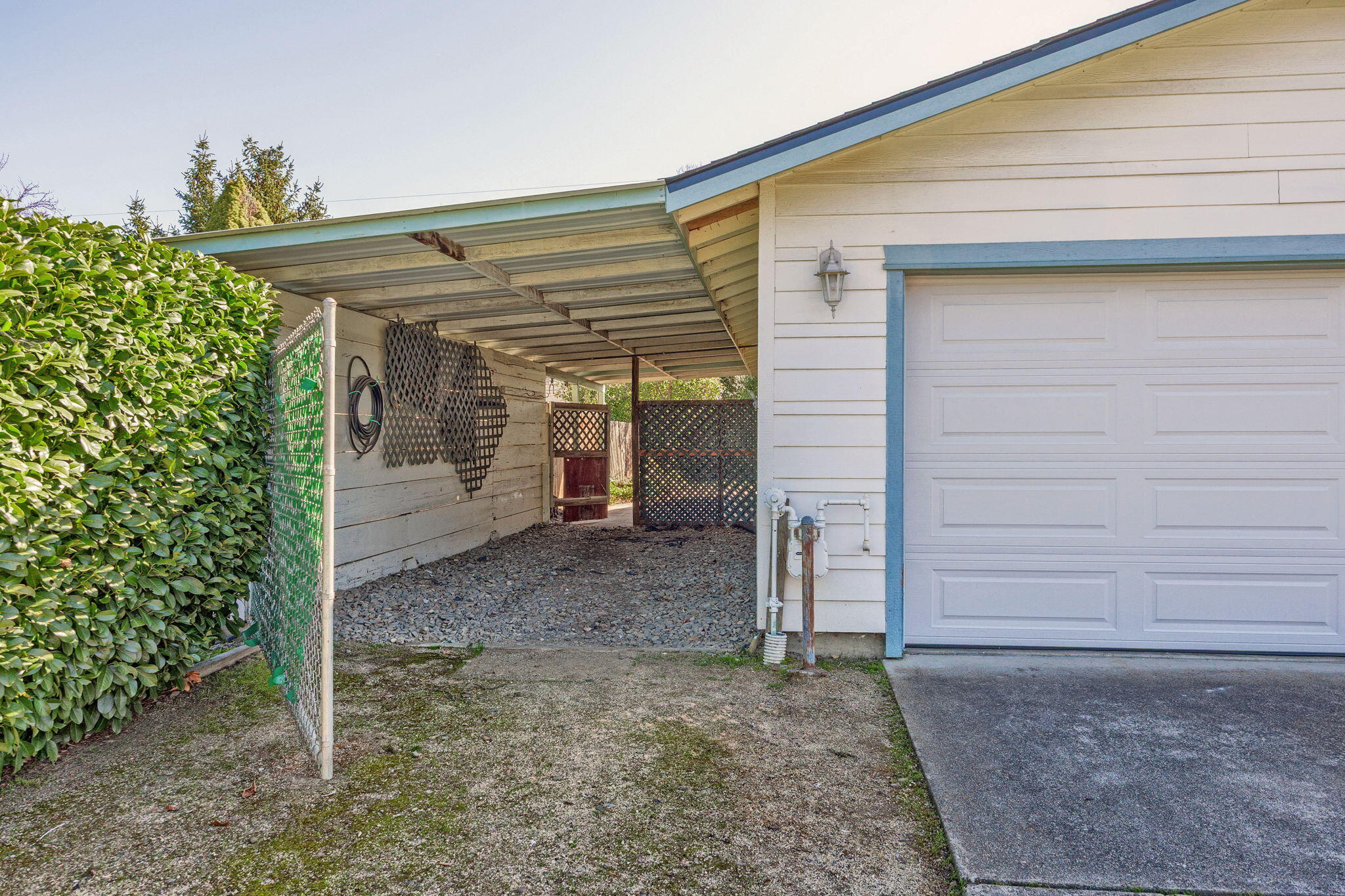 1725 Howell Avenue
