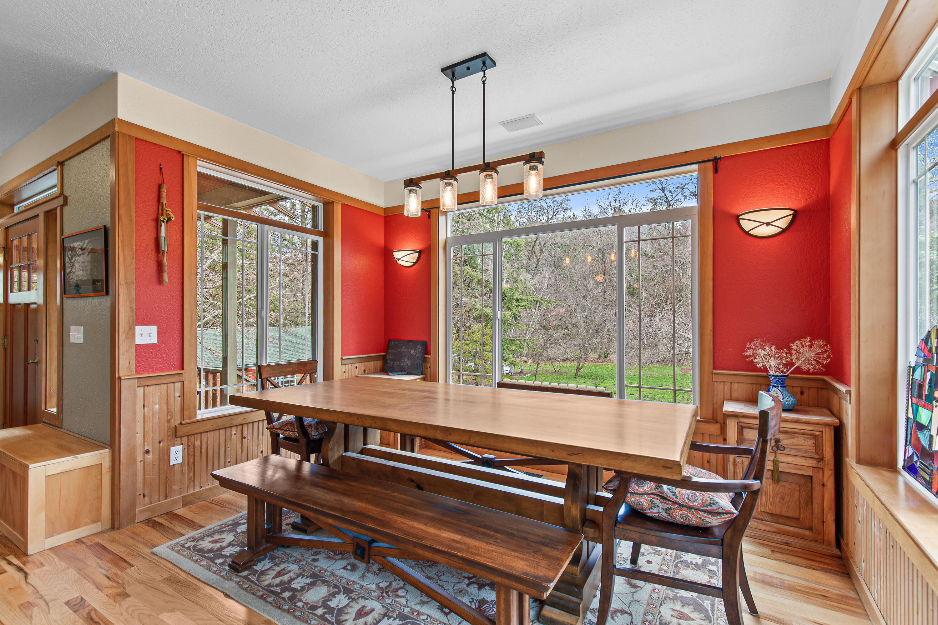 8683 Wagner Creek Road