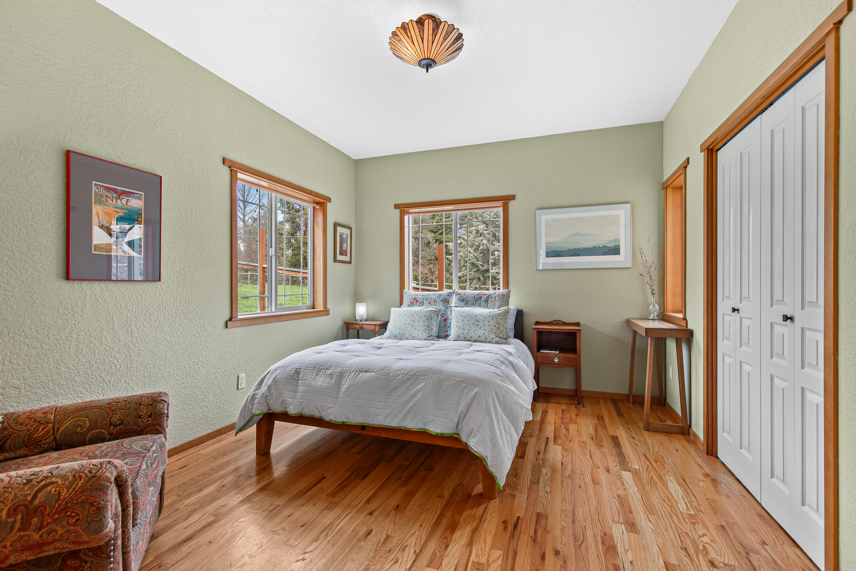 8683 Wagner Creek Road