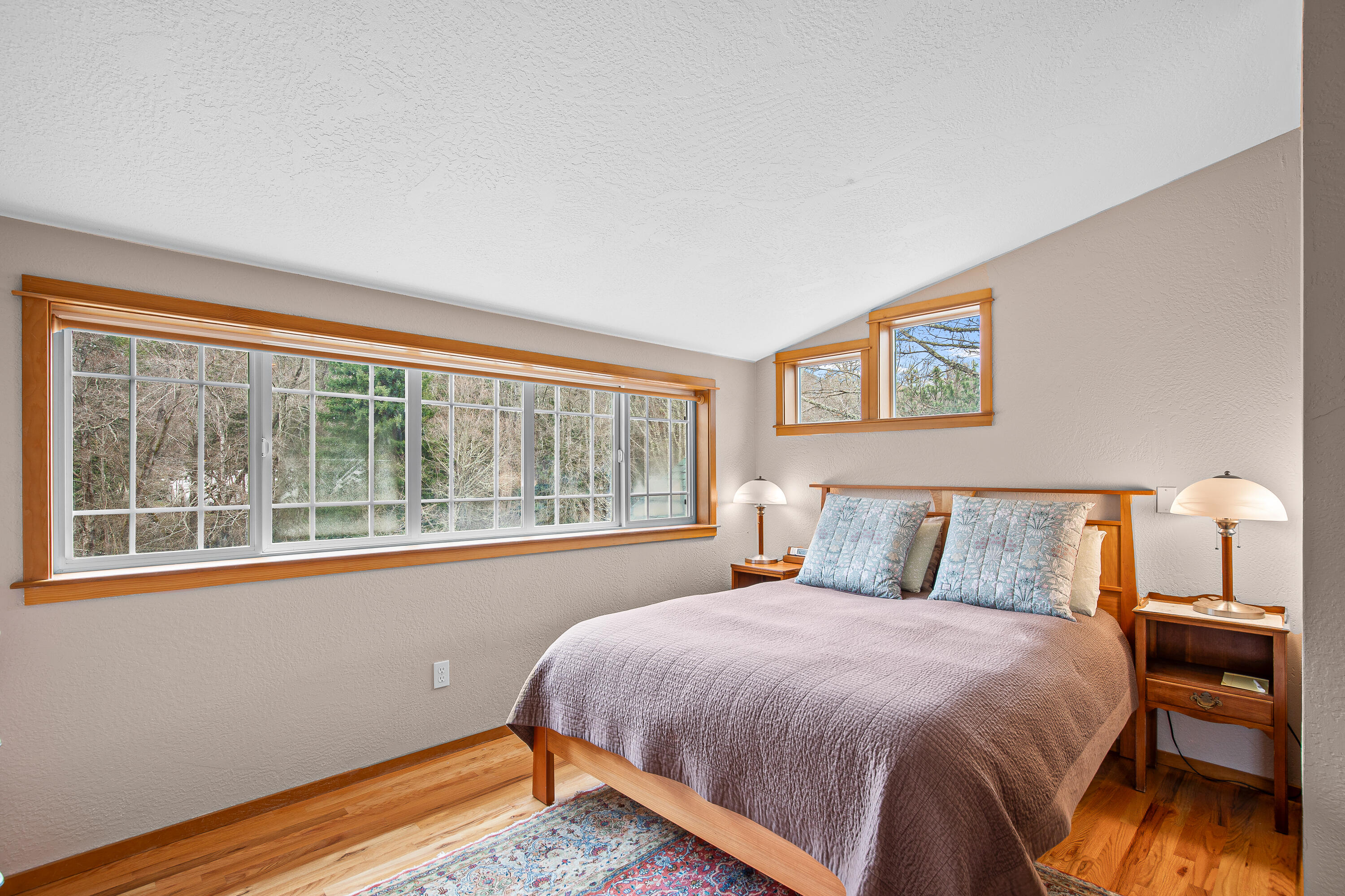 8683 Wagner Creek Road
