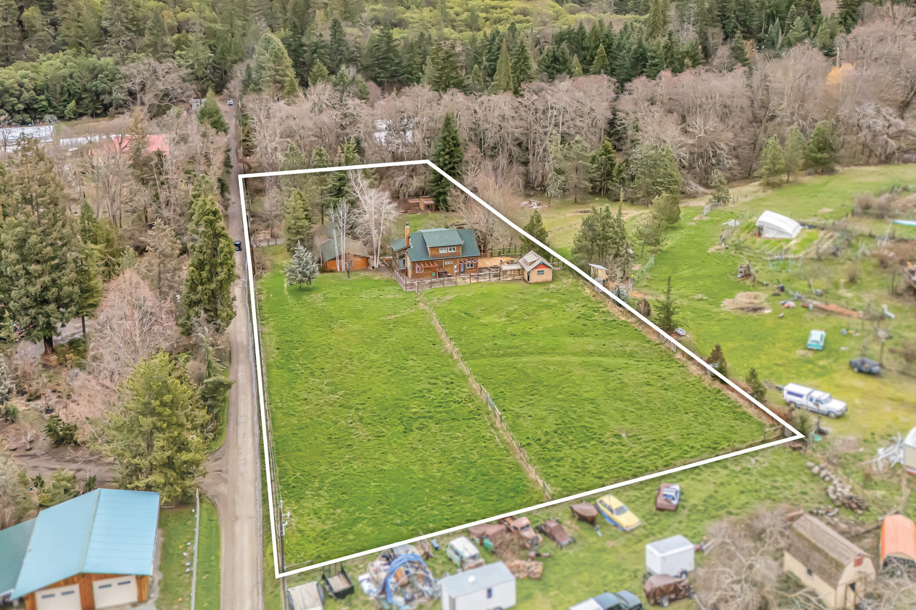 8683 Wagner Creek Road