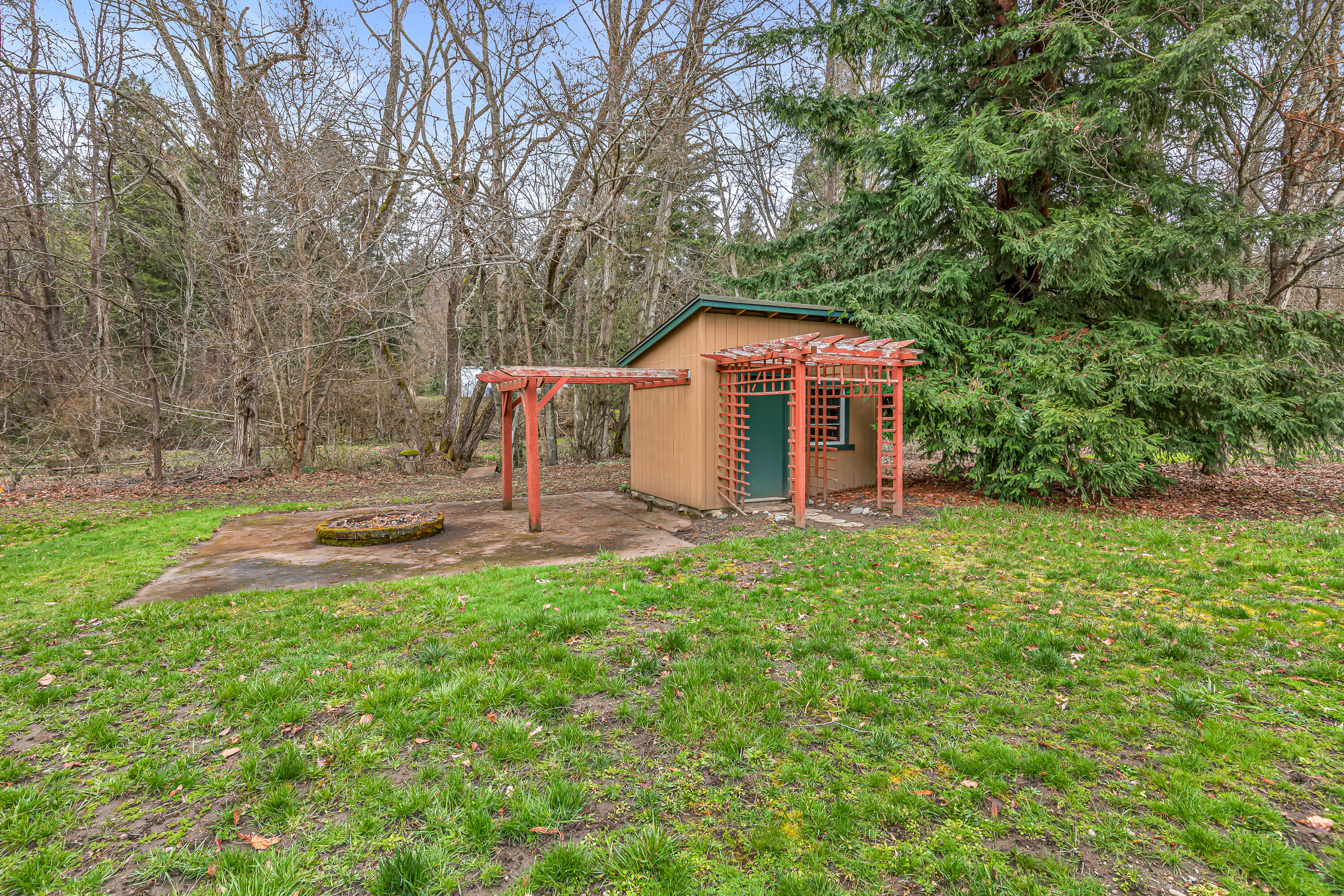 8683 Wagner Creek Road