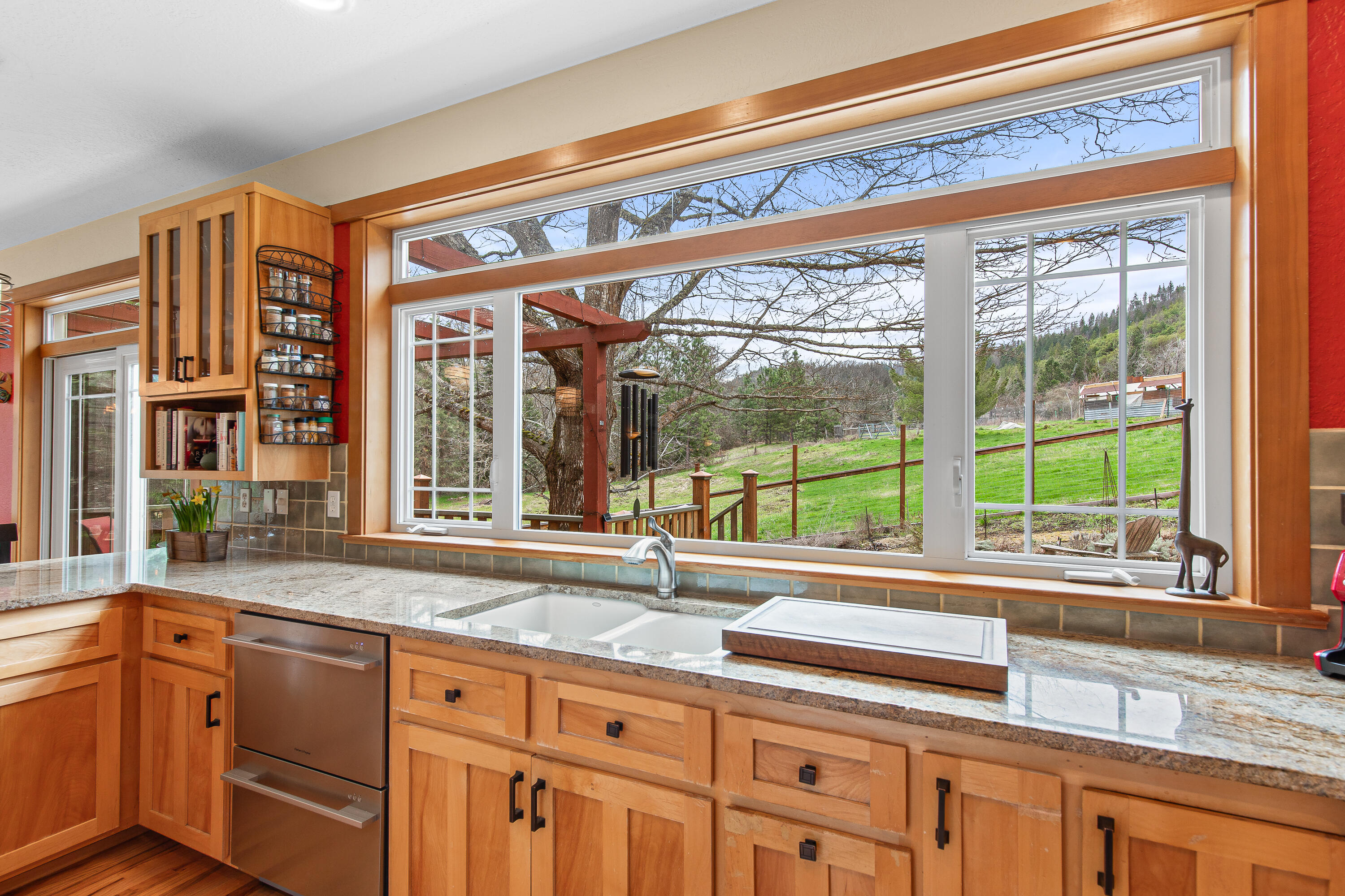 8683 Wagner Creek Road