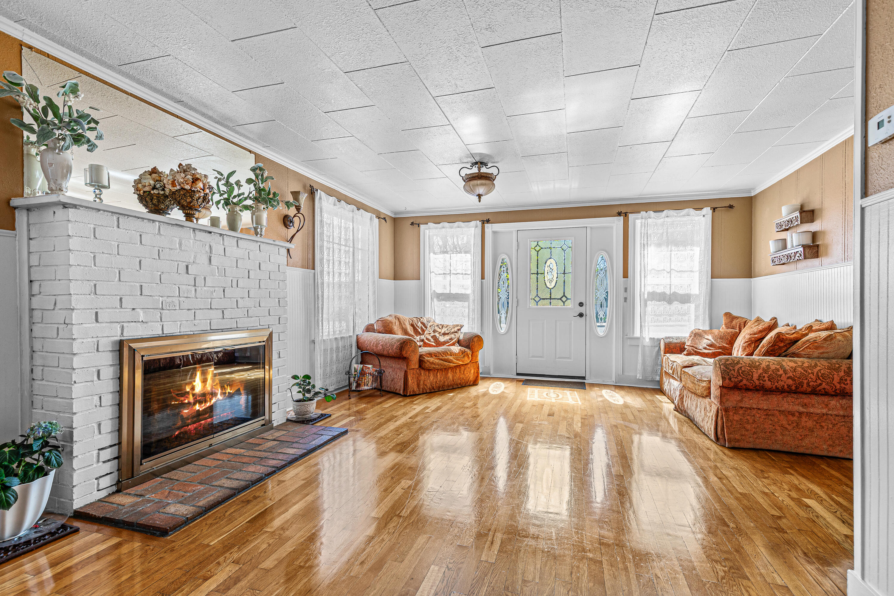 108 W 4'th Street
