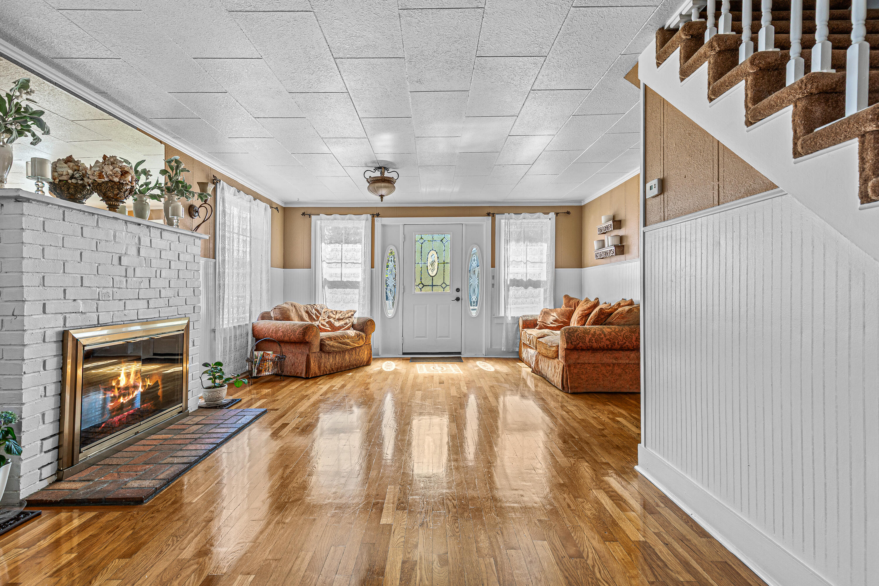 108 W 4'th Street
