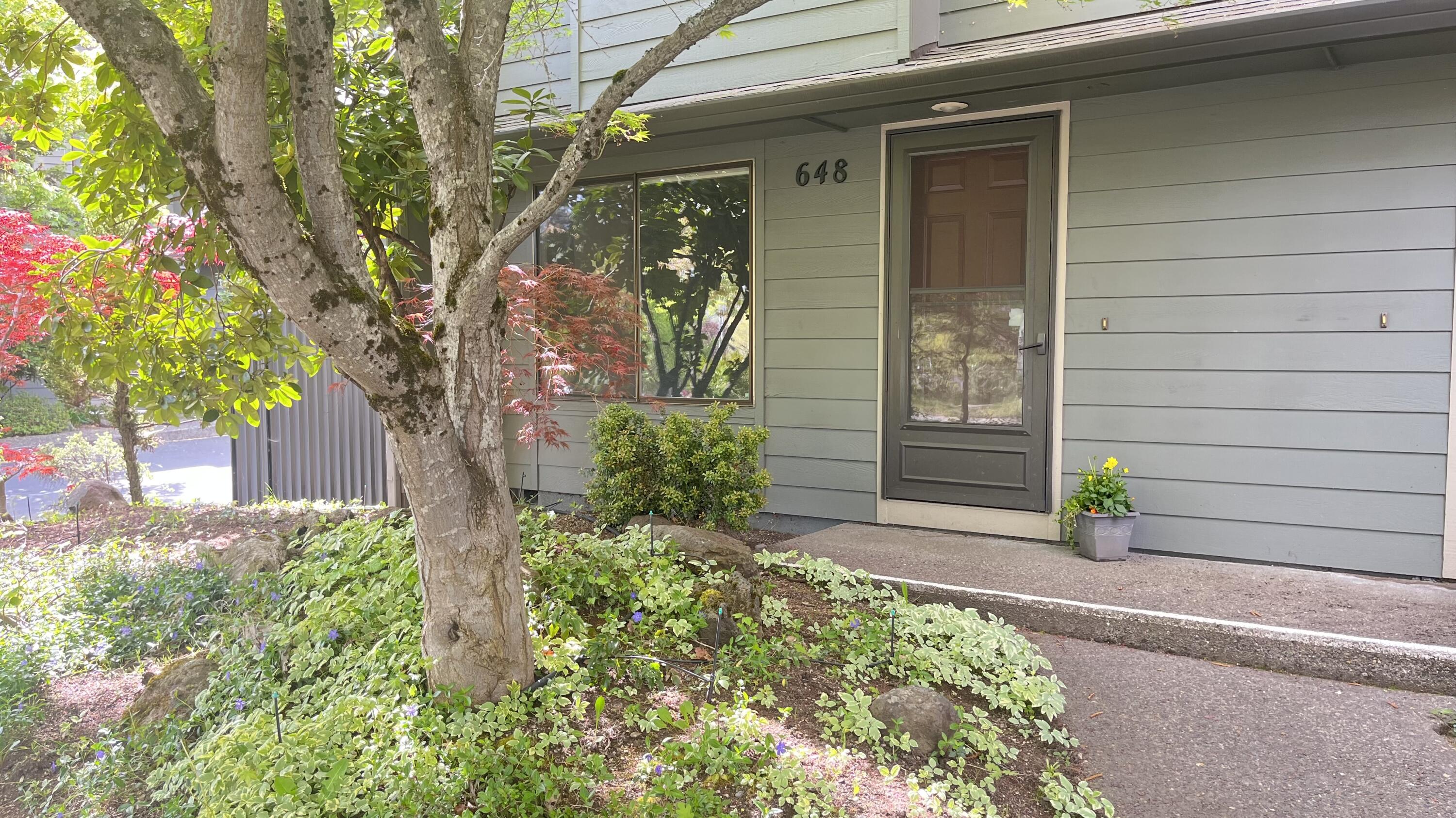 648 E Main Street
