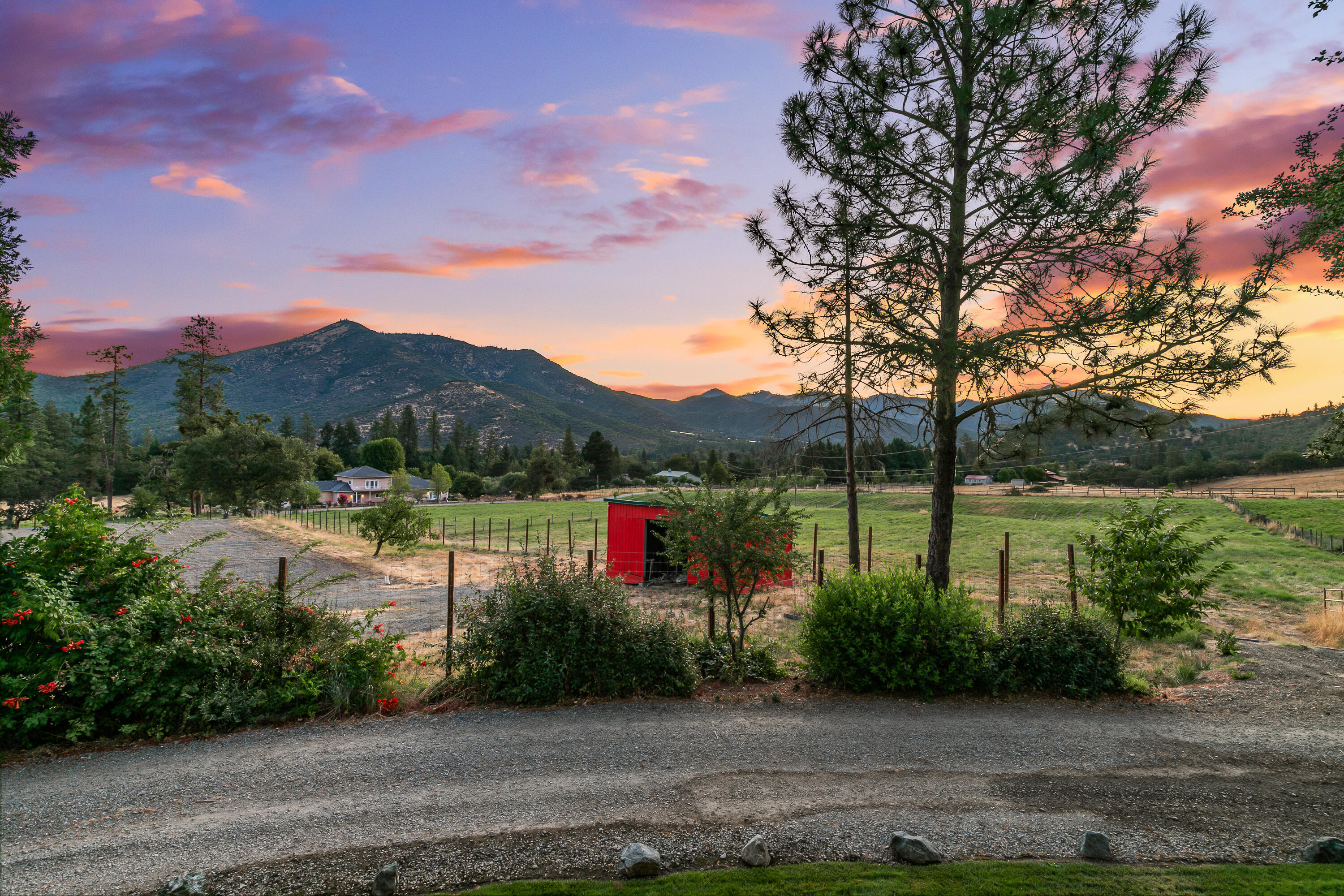 17600 Highway 238